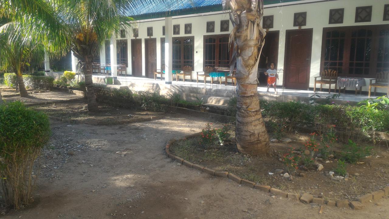 Bintang Wisata Riung Hotel Buitenkant foto